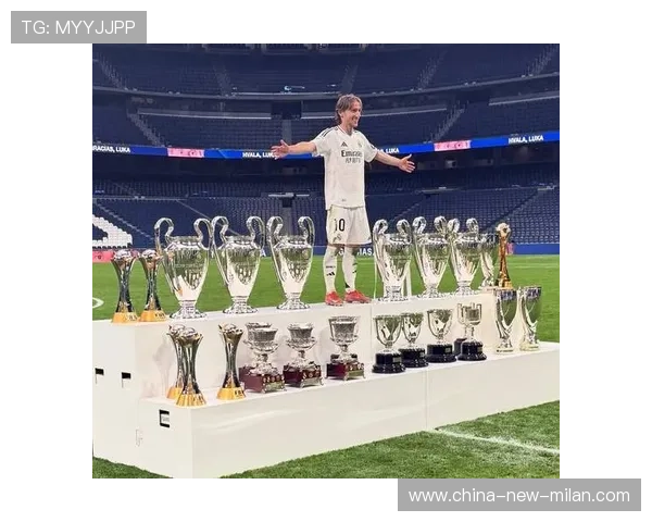 40岁莫德里奇在米兰表现出色成中场大腿。，莫德里奇去国米了吗